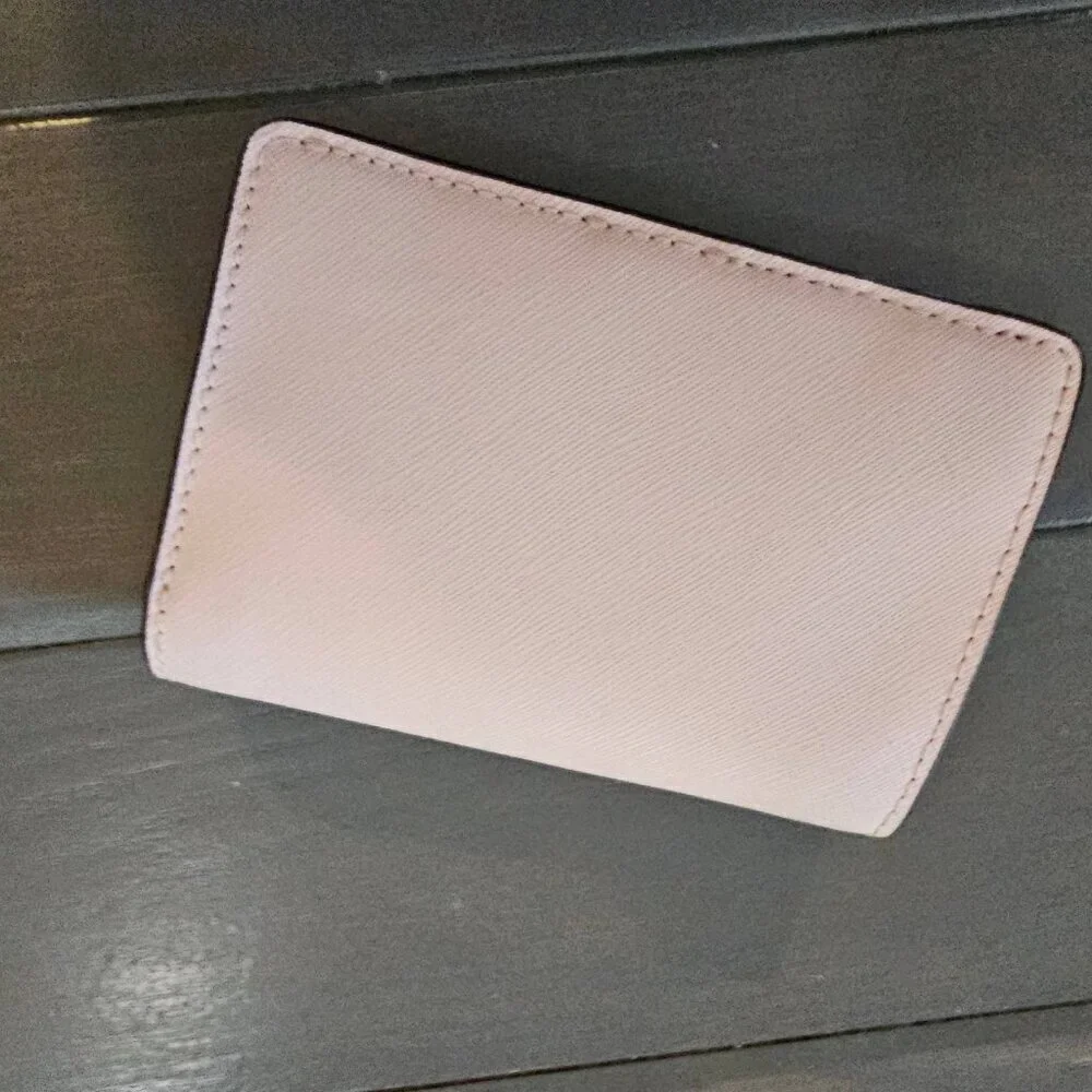 Michael Kors Soft Pink Grained Leather Bifold Snap Wallet With Logo NWT